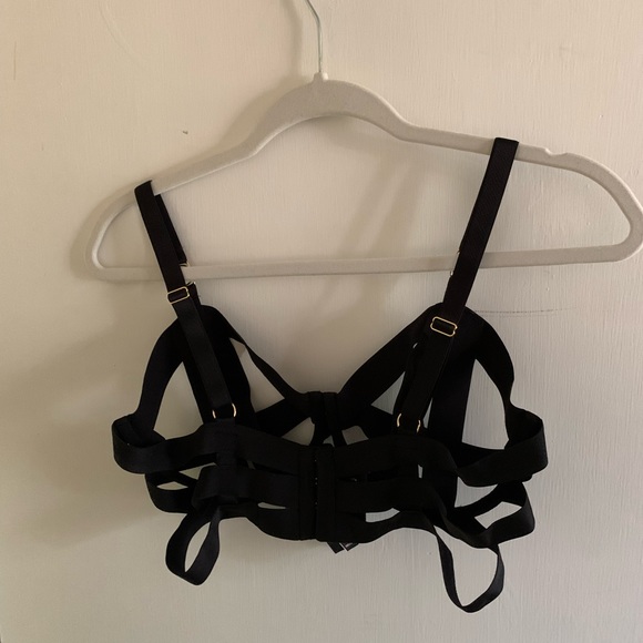 Victoria’s Secret Strappy Demi Bra NWT - Picture 3 of 6